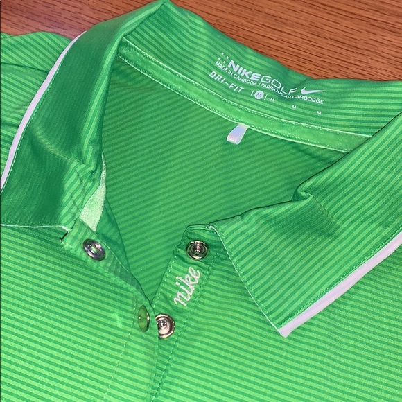 NIKE~Golf Tennis Polo Shirt~DriFit Wik Sports Wear - Picture 2 of 15